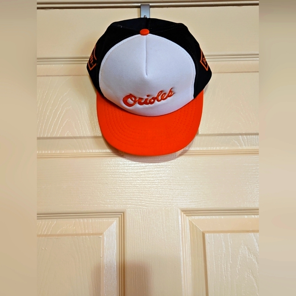 Vintage Mens Baltimore Orioles DA Baby Ruth × Butterfinger SGA Snapback Hat